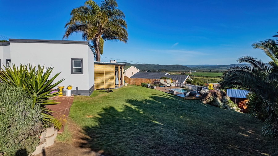 5 Bedroom Property for Sale in Fraaiuitsig Western Cape